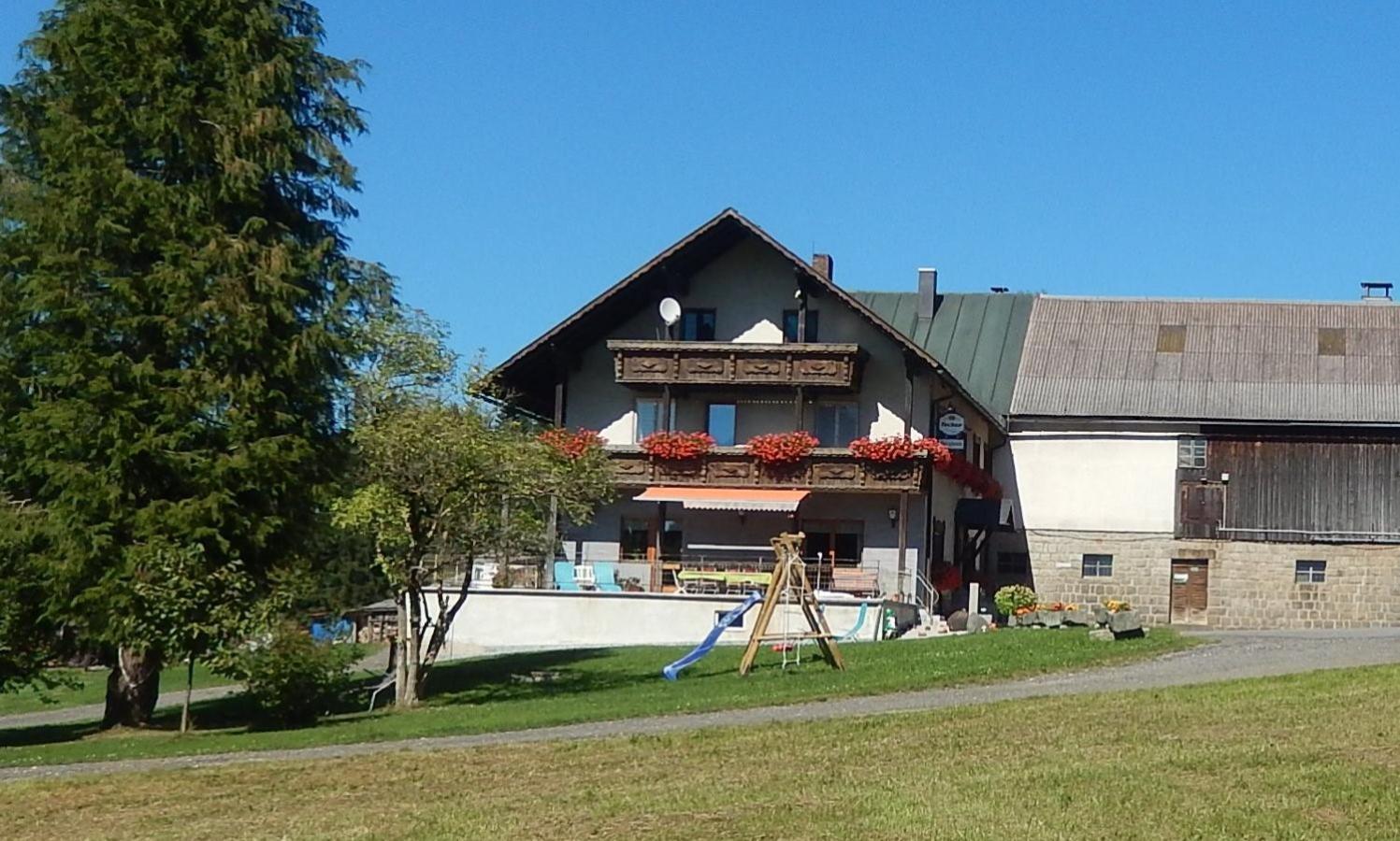ホテル Zum Bergbauern ヴァイトハウス エクステリア 写真